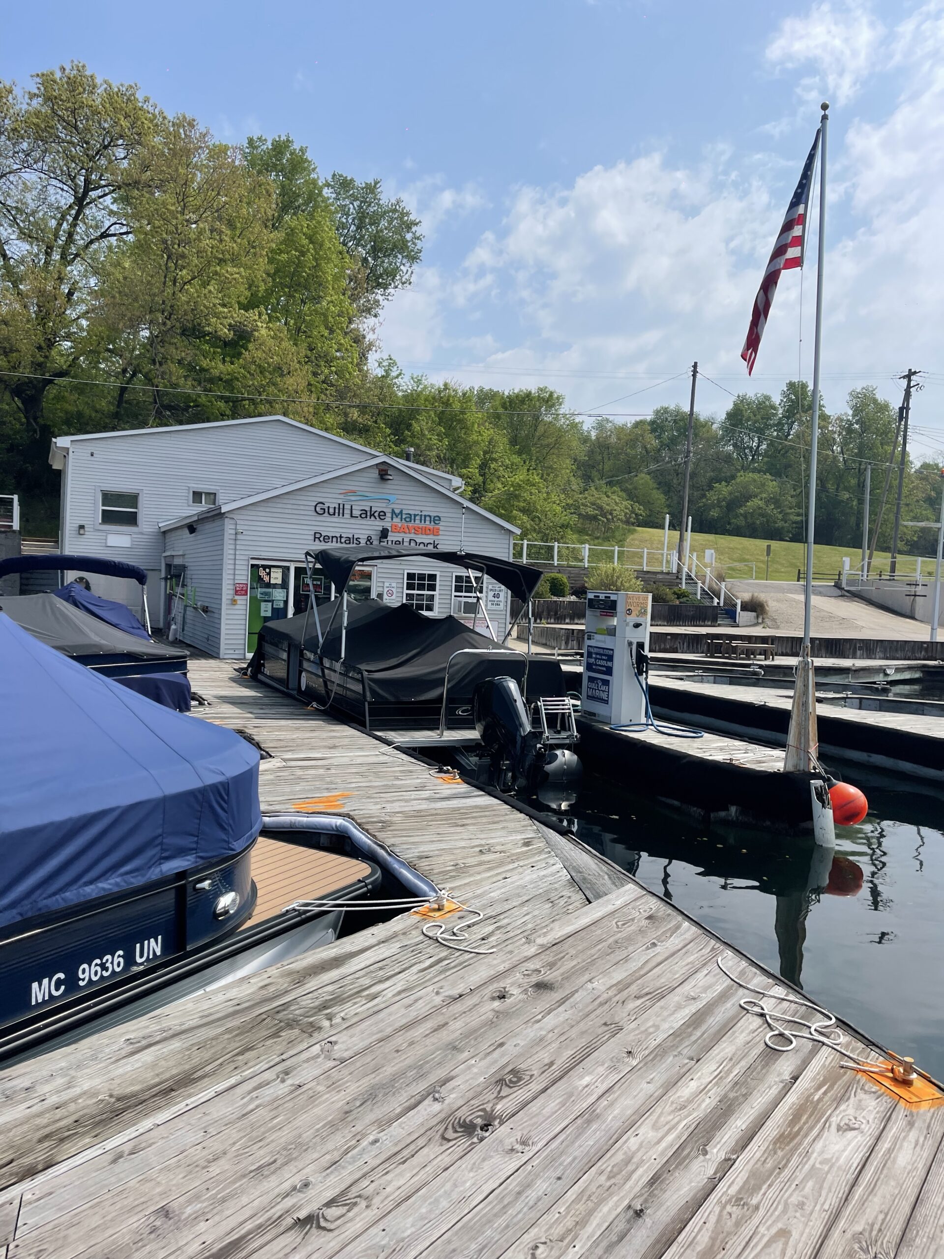 Gull Lake Club11 Carefree Boat Club of Unsalted Lakes